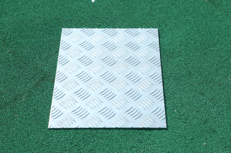 五條筋花紋鋁板