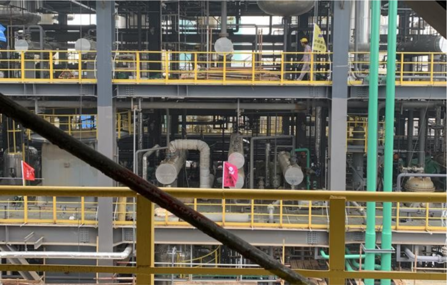 防爆伺服電機在樹脂加工改造設備上方案